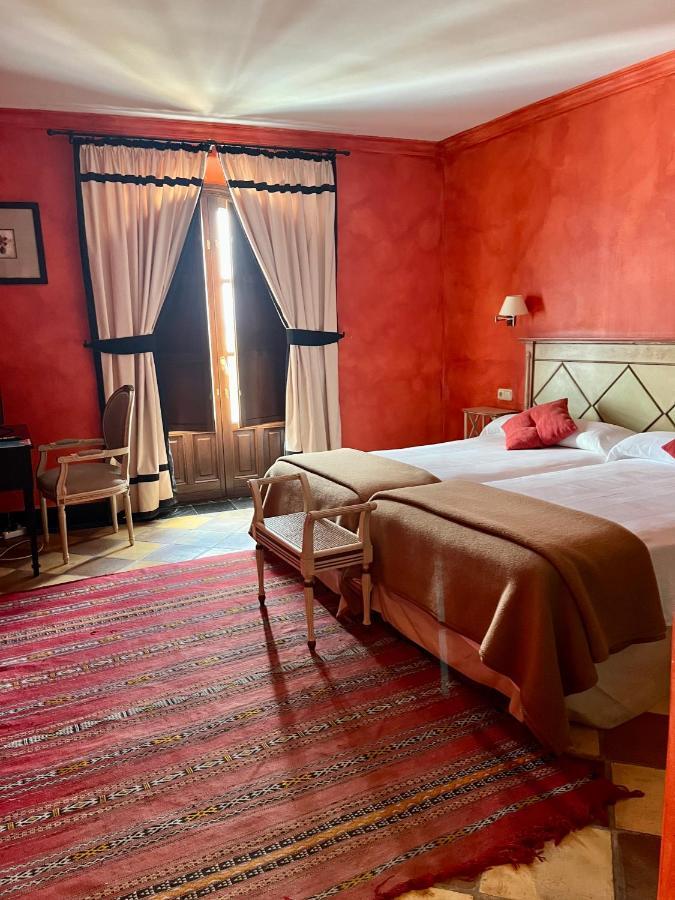 Hotel Casa Henrietta Jimena De La Frontera Esterno foto